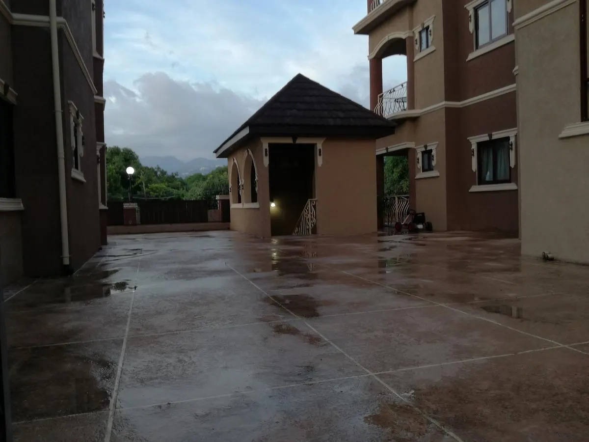 The Bellagio Getaway Apartment Kingston